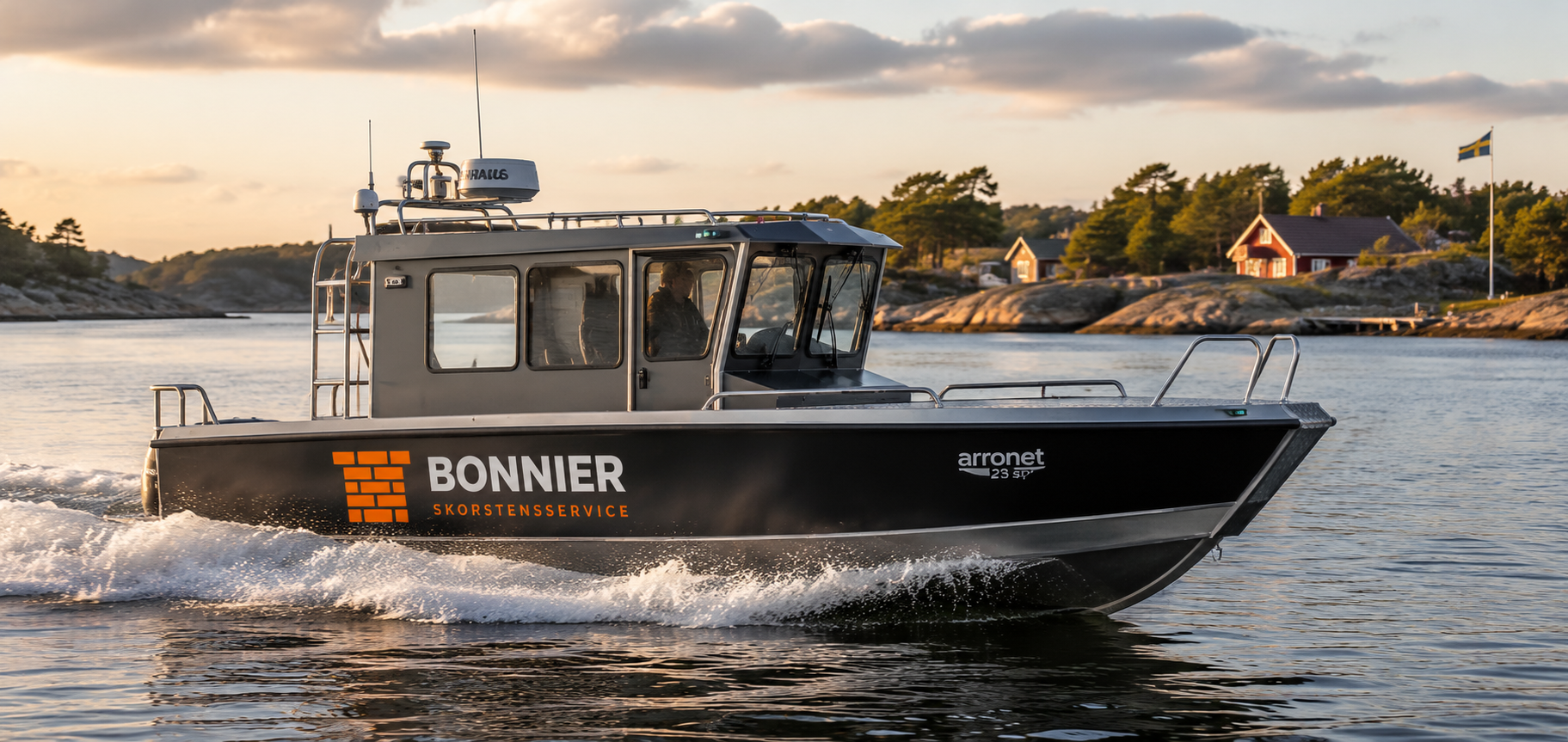 Bonnier Skorstensservice båt i Stockholms skärgård